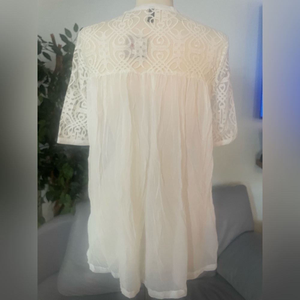 Sacred Threads short sleeve NWT - Picture 3 of 6